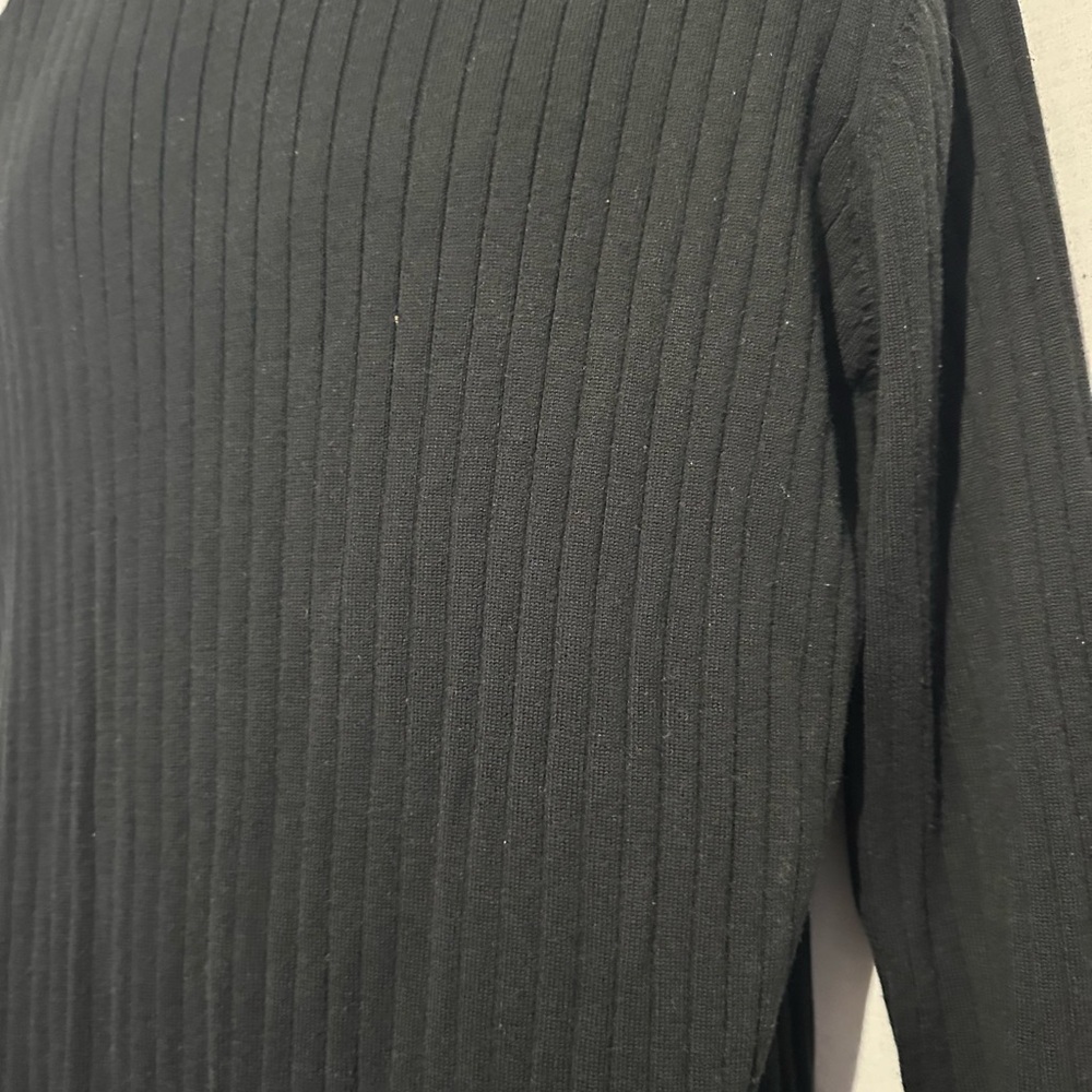 Nick(it) Classic Black V Neck Sweater size Large - Picture 2 of 4